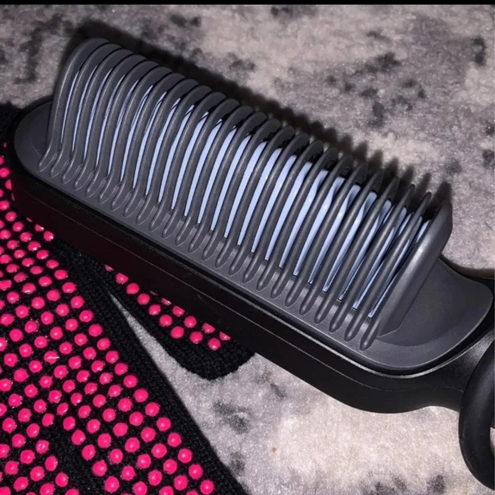 Tymo Hair Straighting Brush - Picture 4 of 5